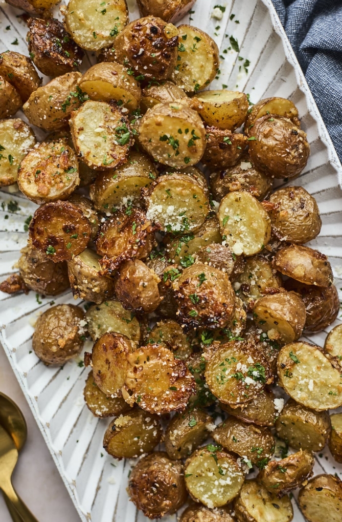 Recipe: Crispy Parmesan Roasted Potatoes